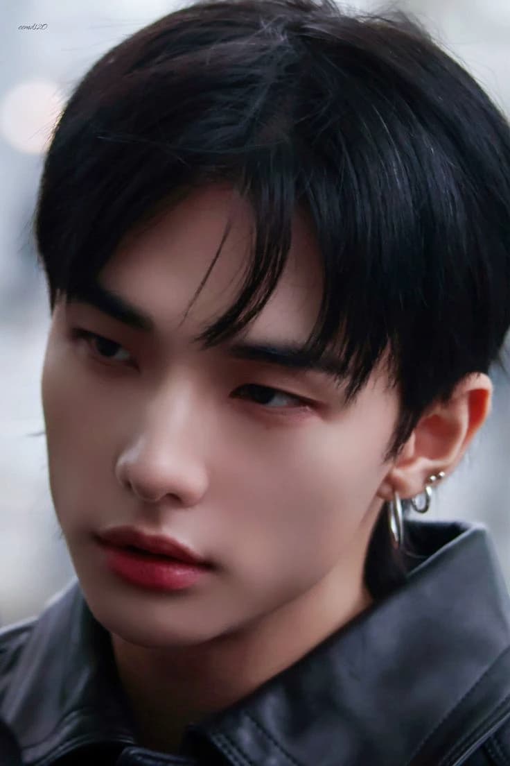 Hyunjin thumbnail