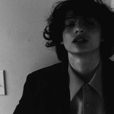 Finn wolfhard thumbnail