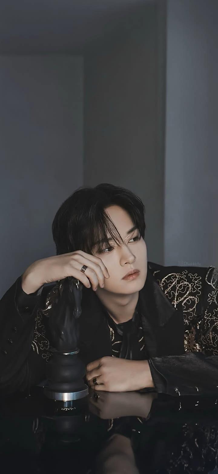 Lee Know | Minho thumbnail