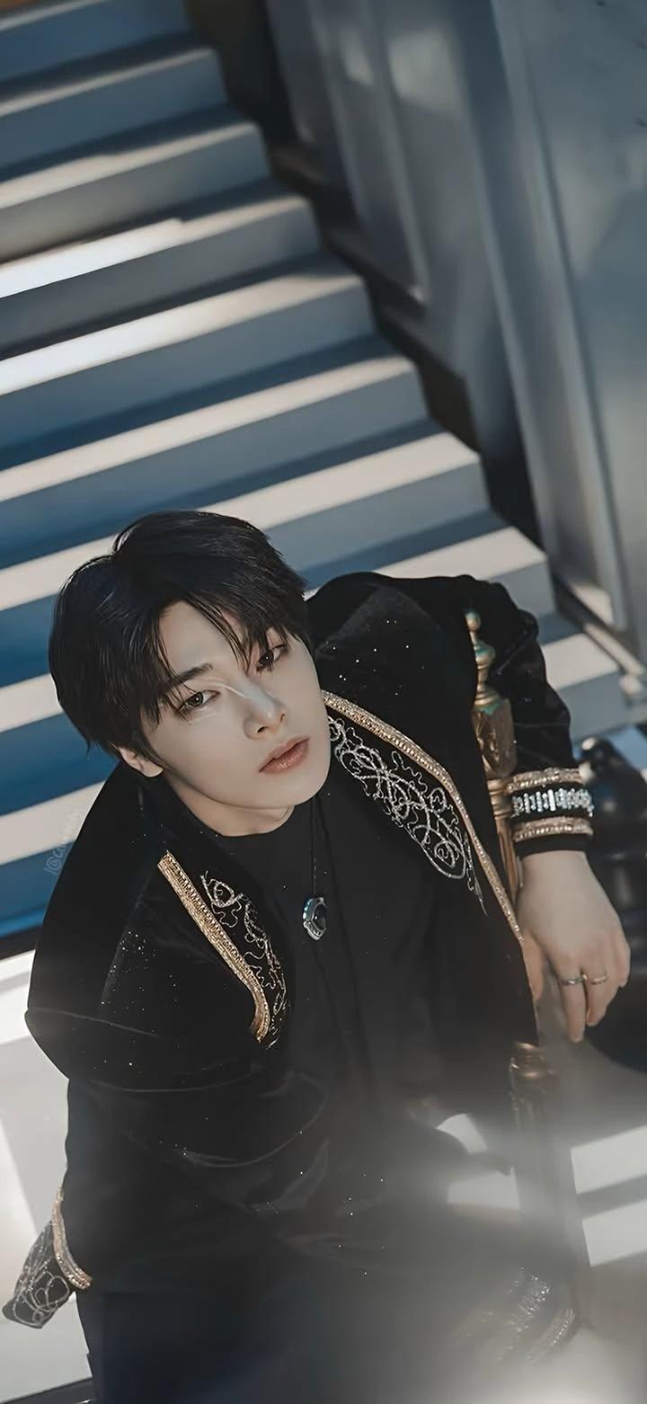 Jeongin | I.N thumbnail