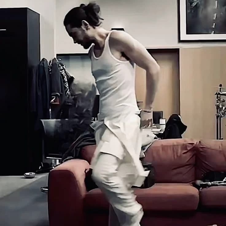 Tom Kaulitz is your uncle thumbnail
