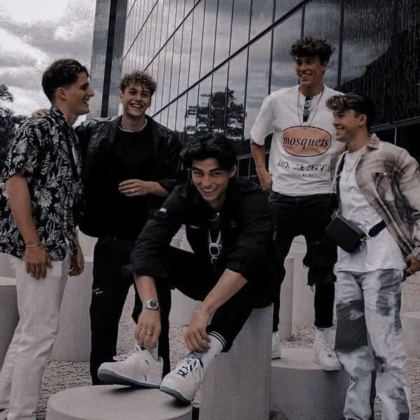THE 7 FRIENDS BOYS thumbnail