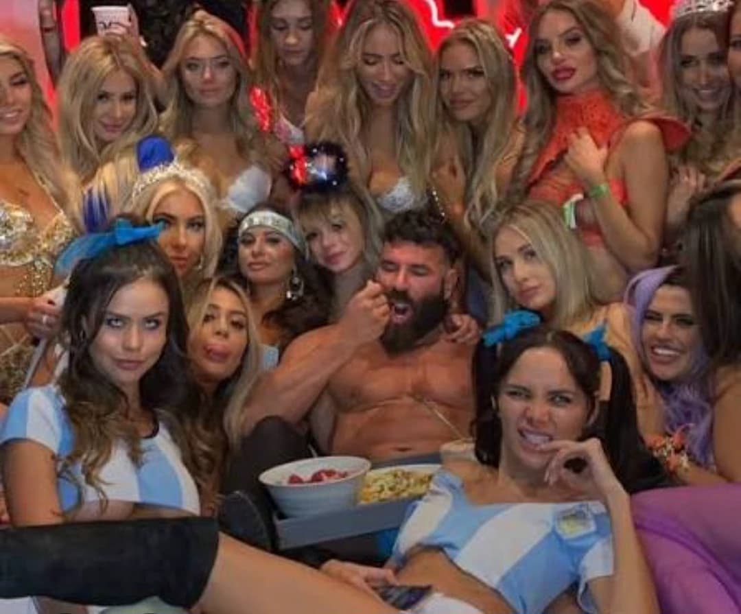 Harem familiar thumbnail