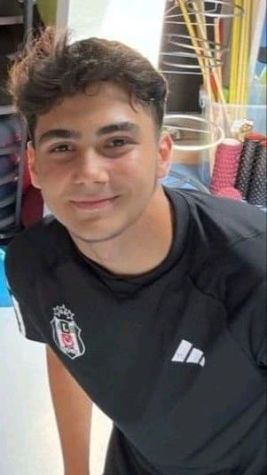 Mustafa Erhan Hekimoğlu 😜 thumbnail