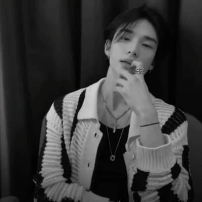 Hwang Hyungin thumbnail