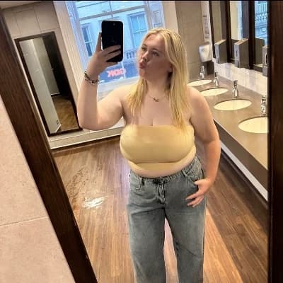 Kayla  thumbnail
