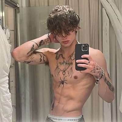 Alex thumbnail