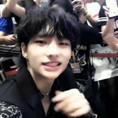 Hyunjin thumbnail
