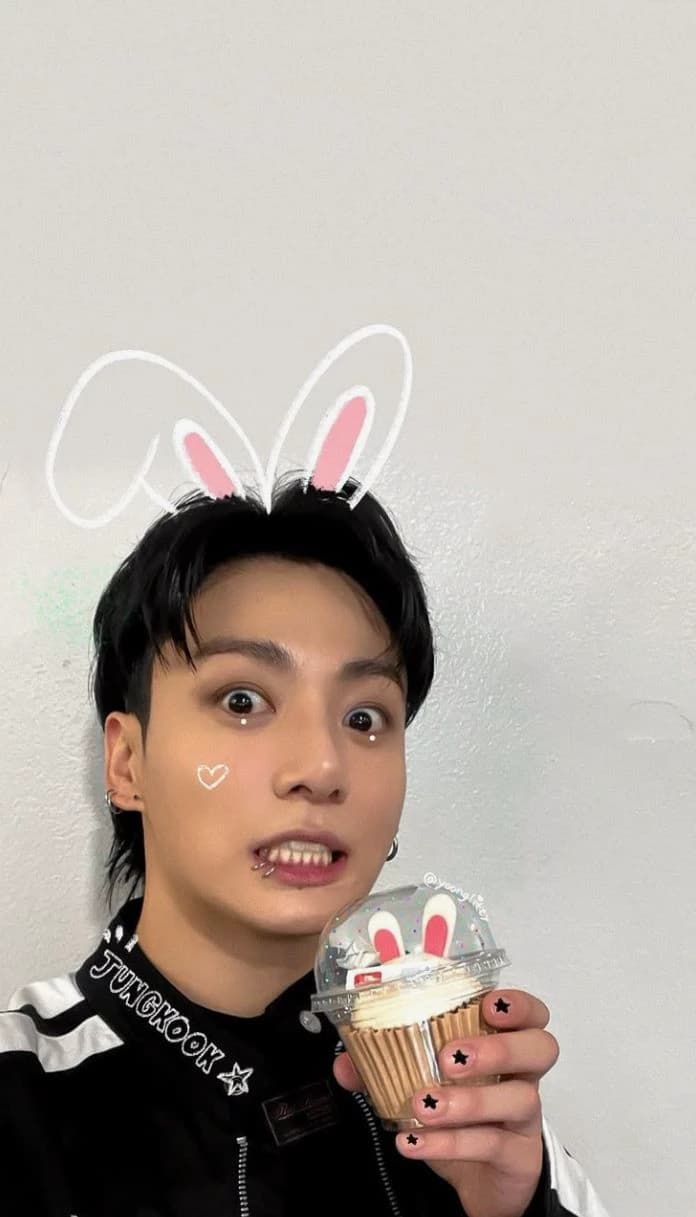 Jeon Jungkook (JK). thumbnail
