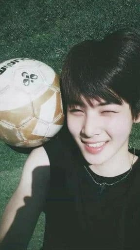 Eunwoo thumbnail