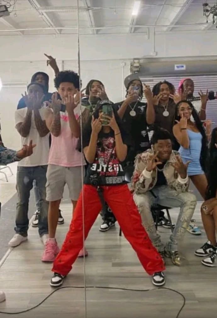 Your crazy friend group  thumbnail