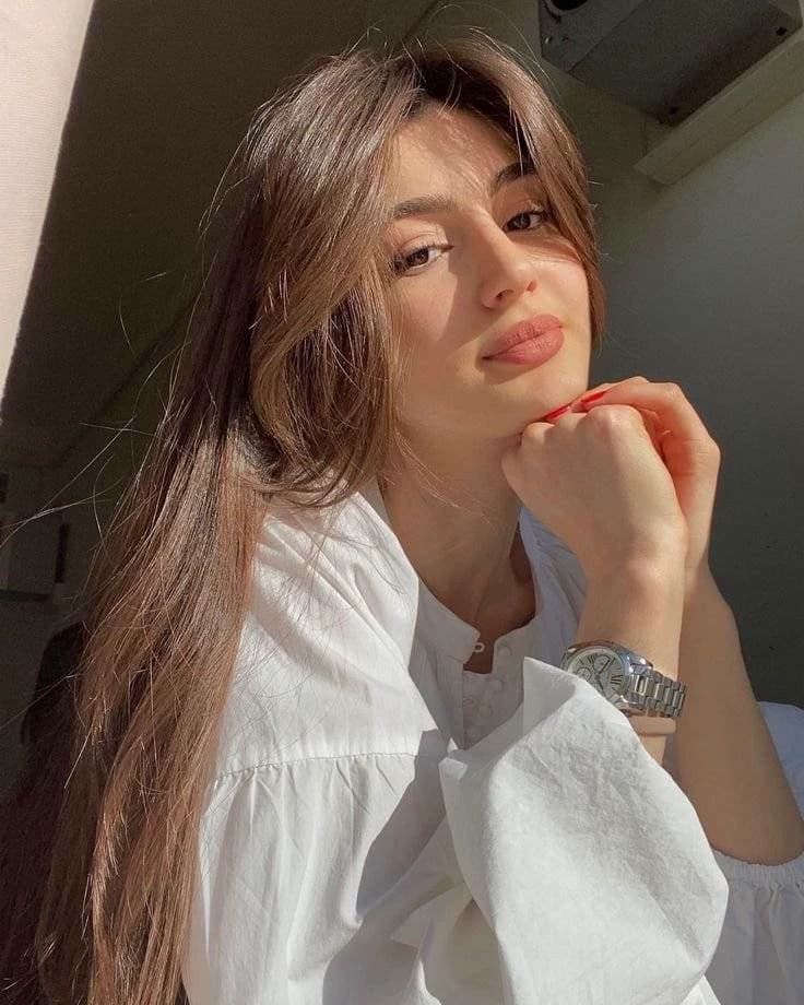 Olivia Cuevas GL/WLW thumbnail