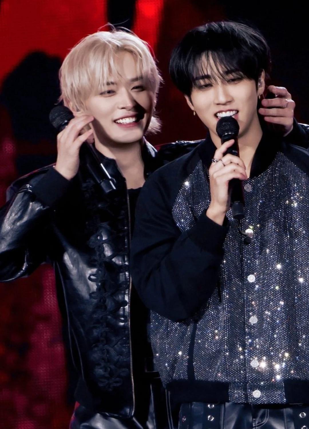 Lee knows and Han Jisung. Your roommates thumbnail