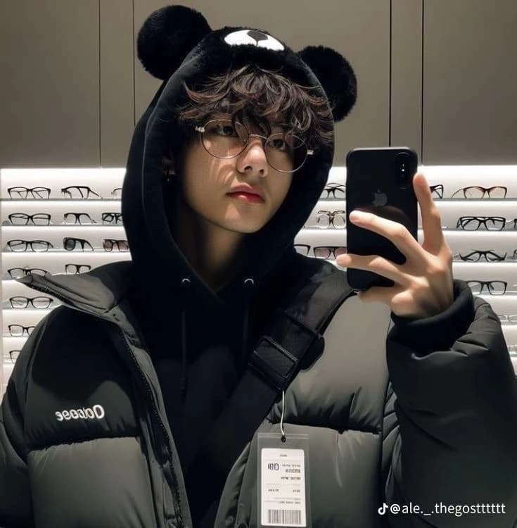 Kim taehyung thumbnail