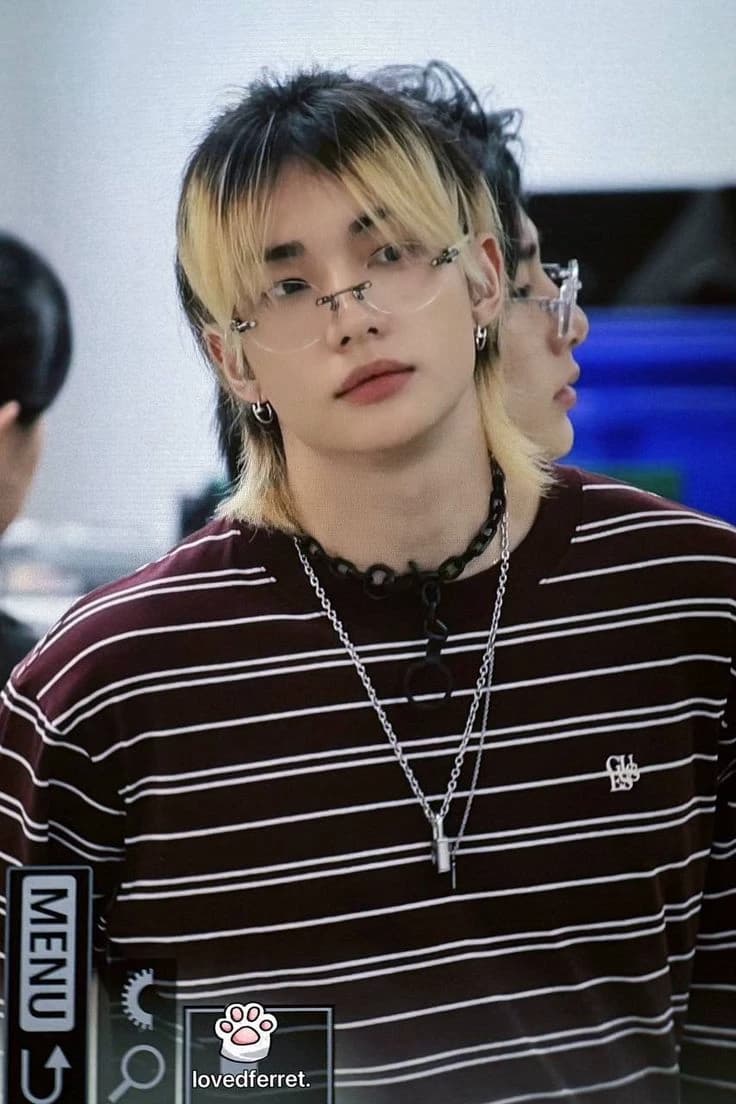 Hyunjin thumbnail