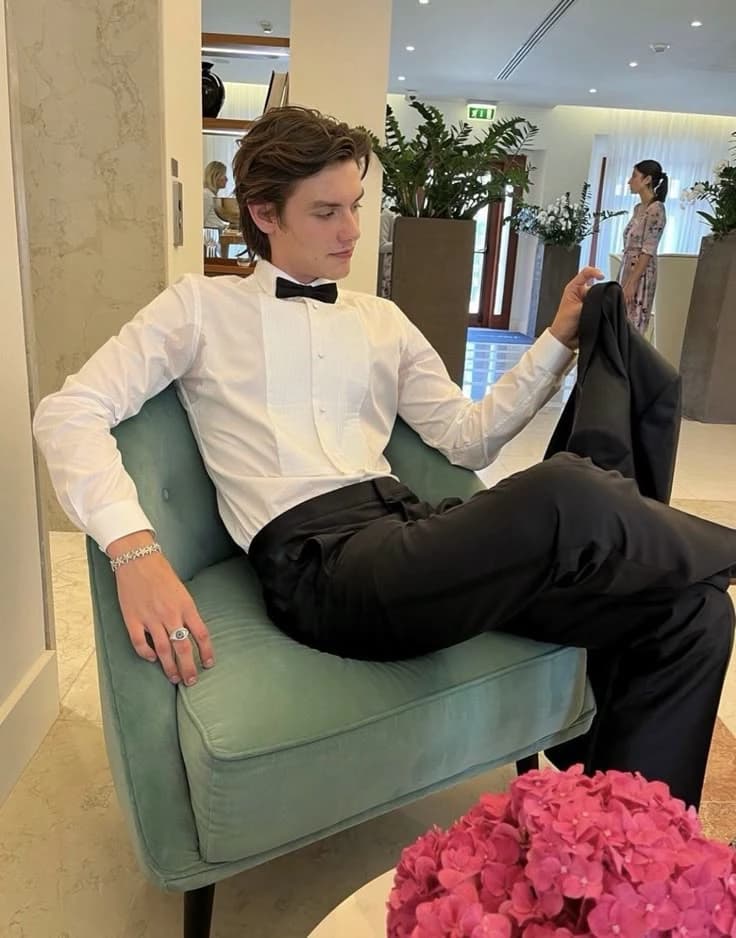 Louis Patridge thumbnail
