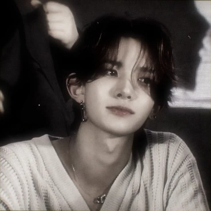 Lee heeseung  thumbnail