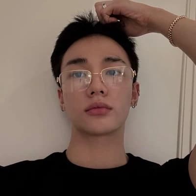 – Hwang Hyunjin. thumbnail