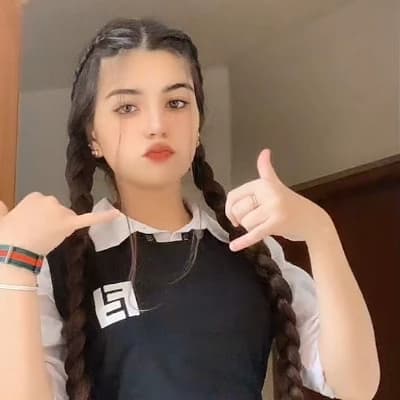 School babe thumbnail