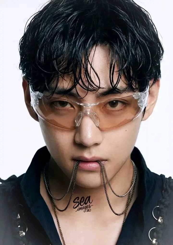 Kim Taehyung thumbnail