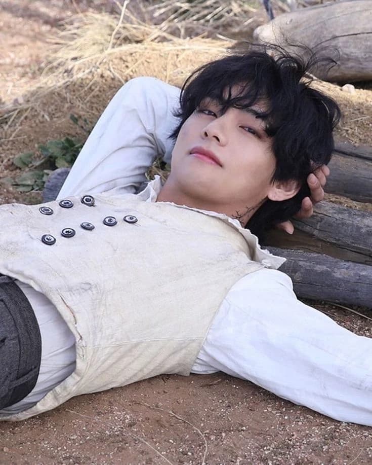 Kim Taehyung. thumbnail