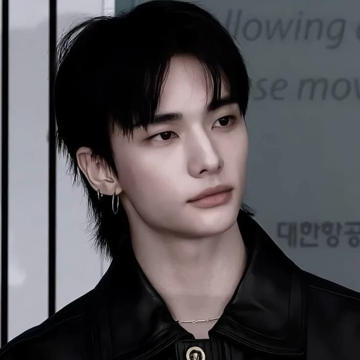 Hyunjin thumbnail