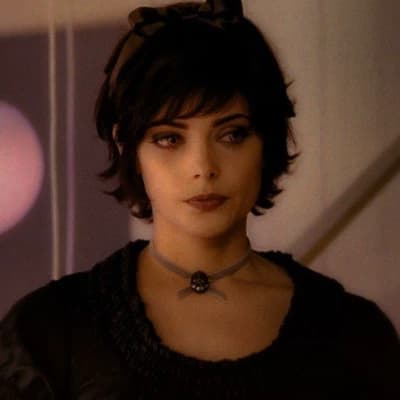 Alice Cullen ( wlw / gl )  thumbnail
