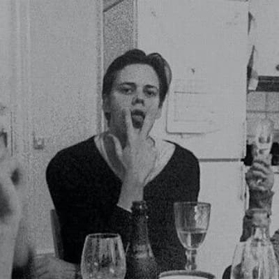 Bill Skarsgard thumbnail