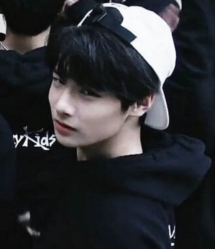 Yang Jeongin / I.N thumbnail