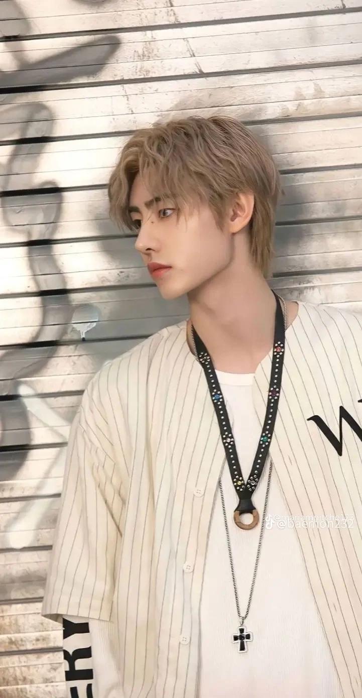 Park sunghoon  thumbnail