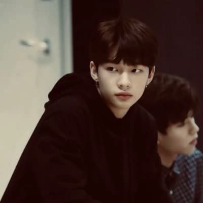 Hyunjin thumbnail