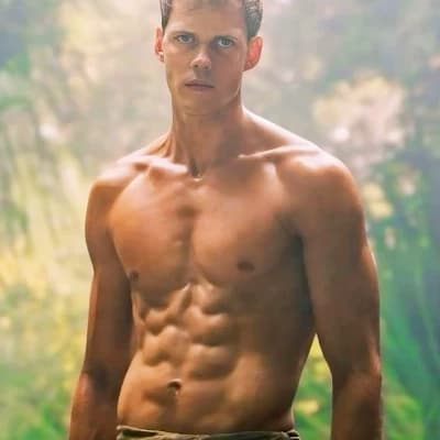 Bill Skarsgård. thumbnail