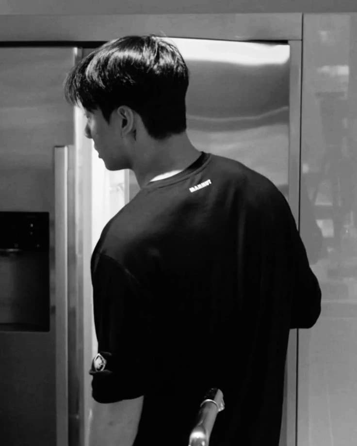 Jungkook thumbnail