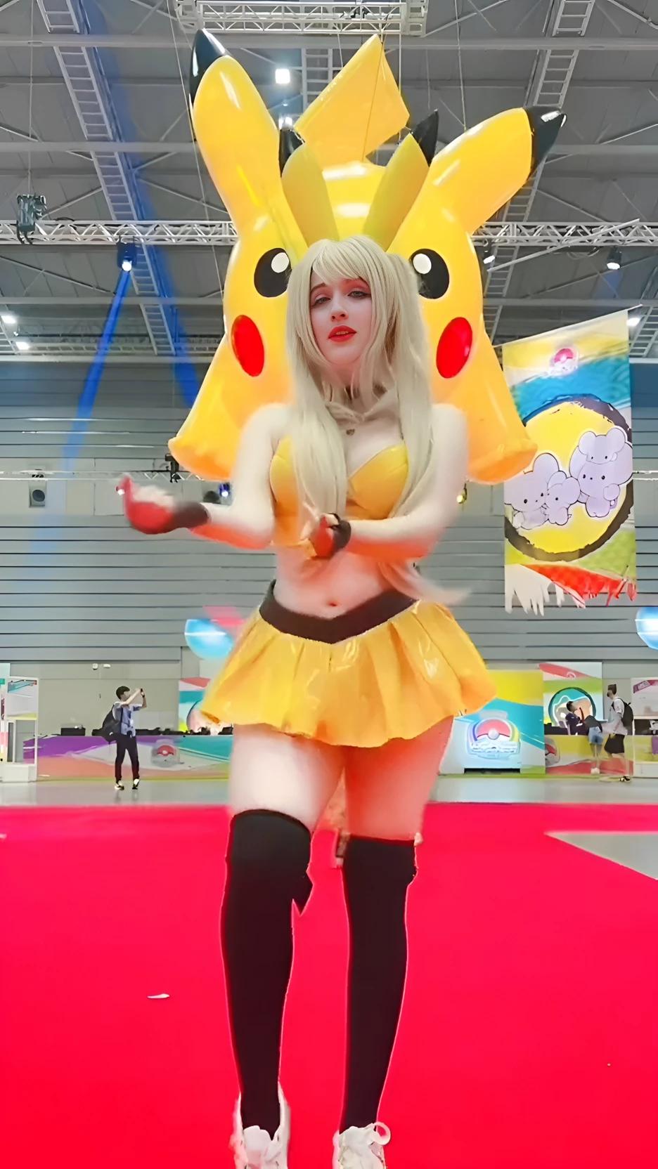 Claudia, tu novia otaku thumbnail