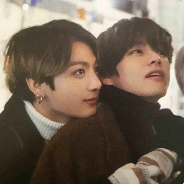 Kim Taehyung thumbnail