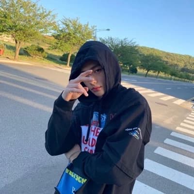 Hyunjin thumbnail
