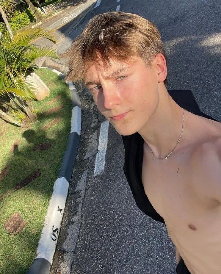 Willian Hart thumbnail