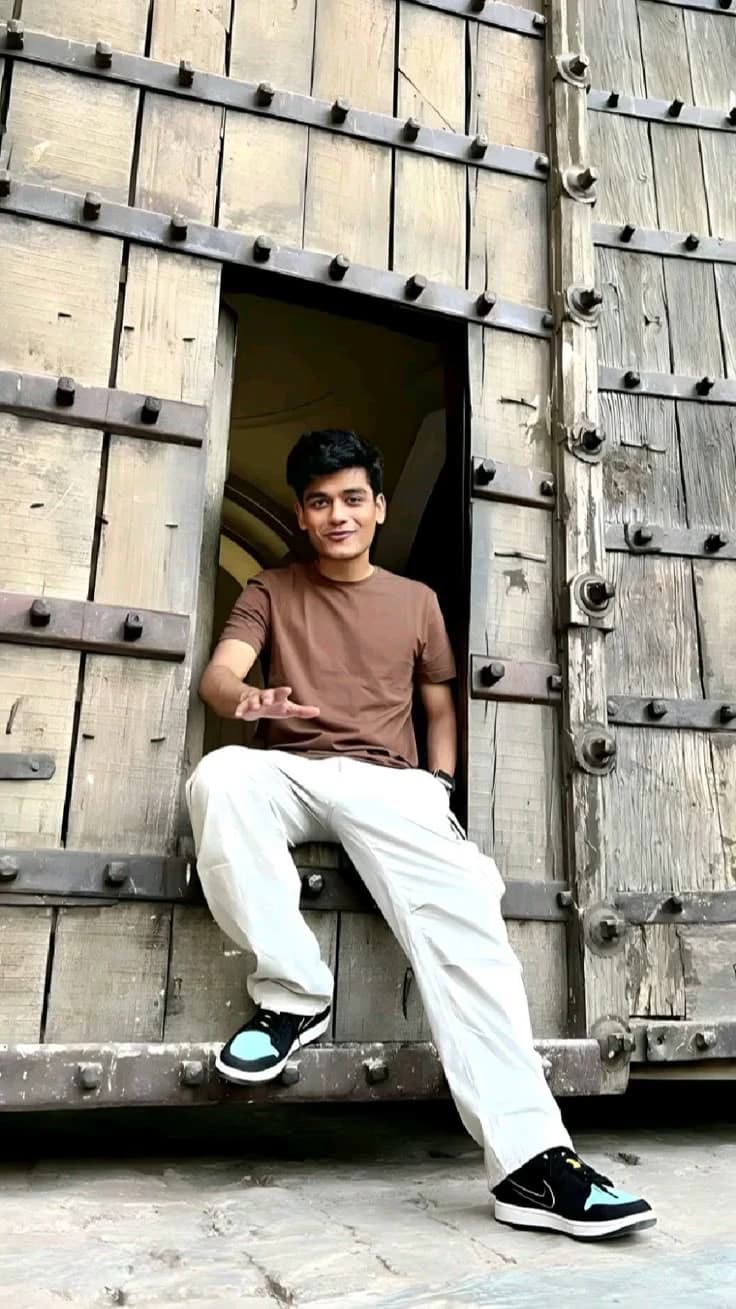 Abhyudaya Mohan  thumbnail