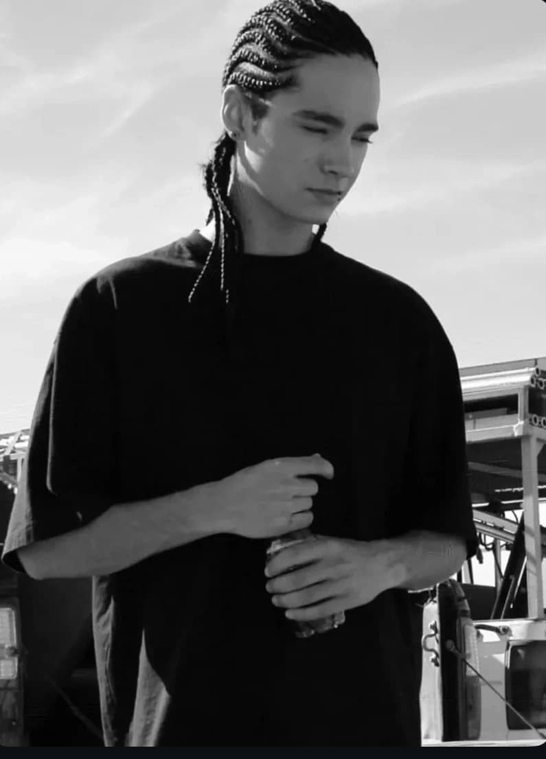 Tom Kaulitz thumbnail