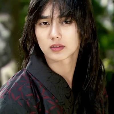 Kim Min-ho thumbnail