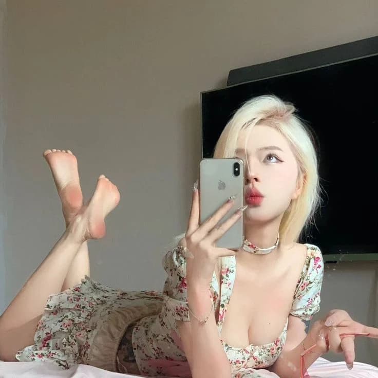 Emily: your new roommate but old enemy thumbnail