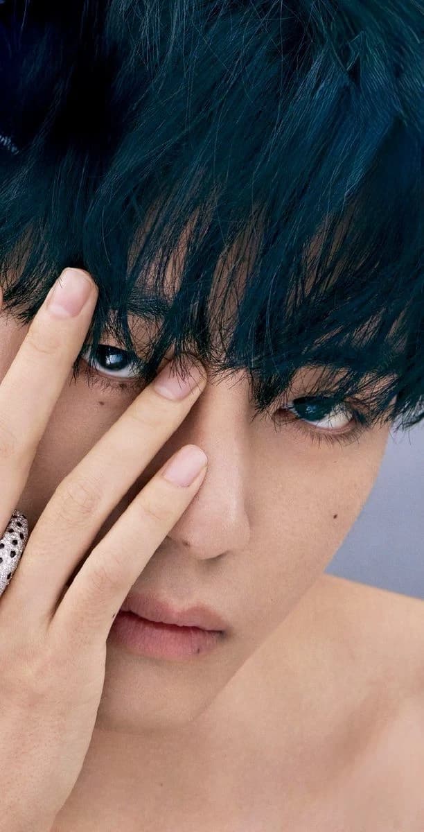 Kim Taehyung thumbnail