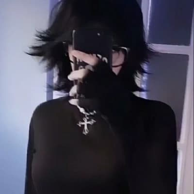 Elizabeth cruz thumbnail