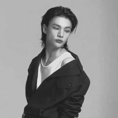 Hwang Hyunjin thumbnail