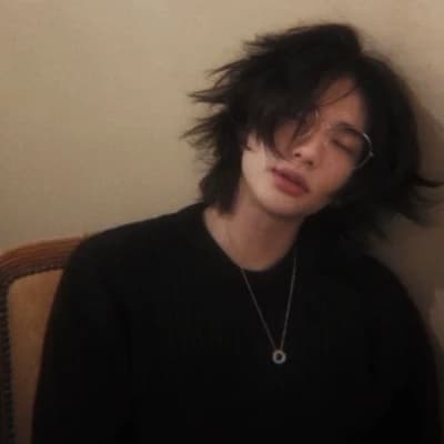 현진 — Hyunjin. You nerd. thumbnail