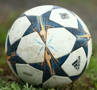 FOOTBALL WORLD thumbnail
