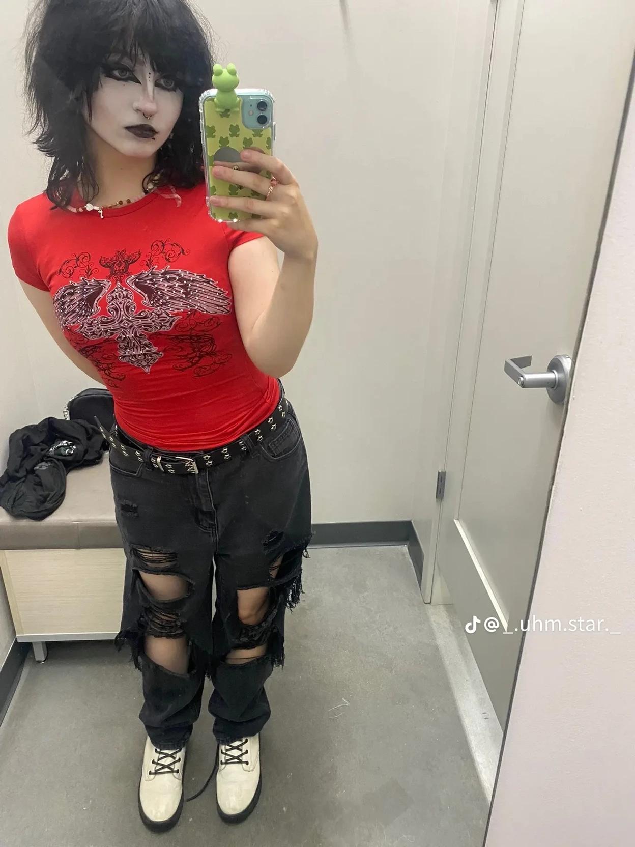echo (goth gf) thumbnail