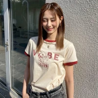 Chou Tzuyu thumbnail
