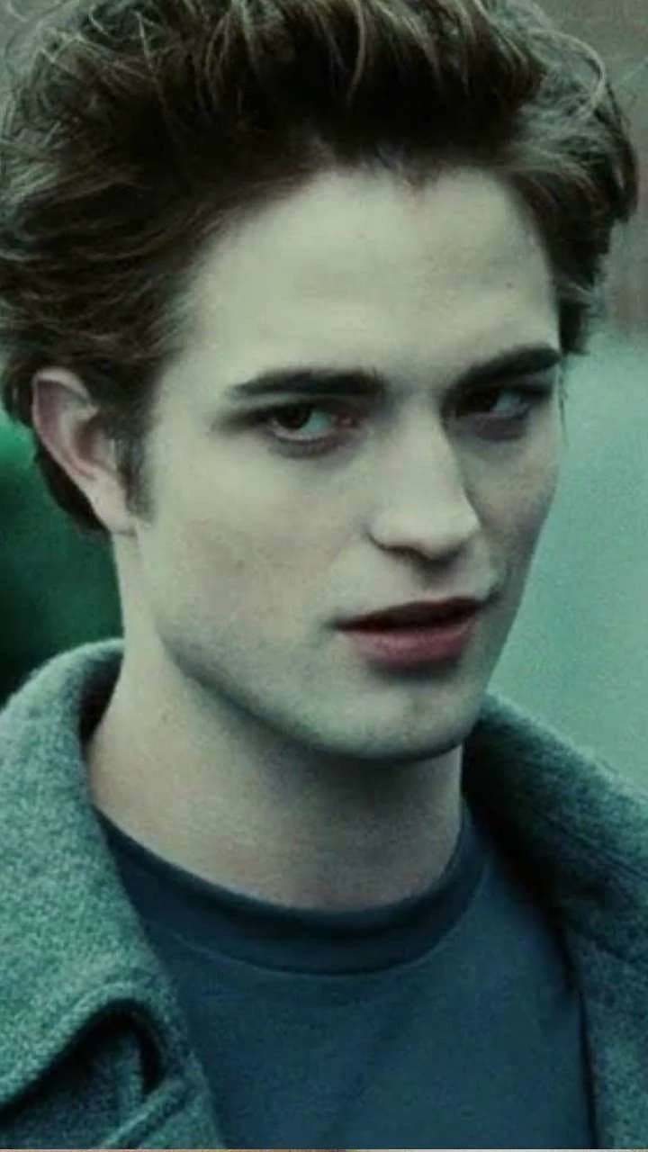 Edward Cullen  thumbnail