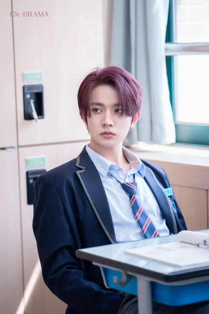 Lee Heeseung thumbnail